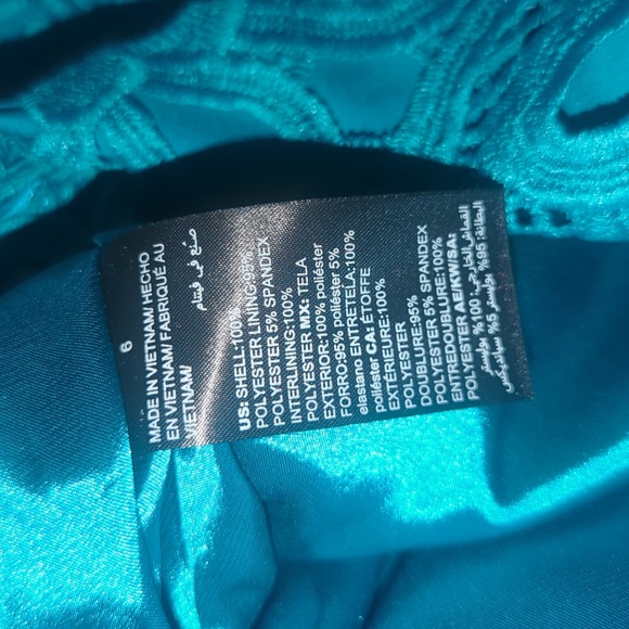 NWT $180.00 White House Black Market Sleeveless V-Neck Lace Sheath Dress Size 6 - Picture 8 of 8